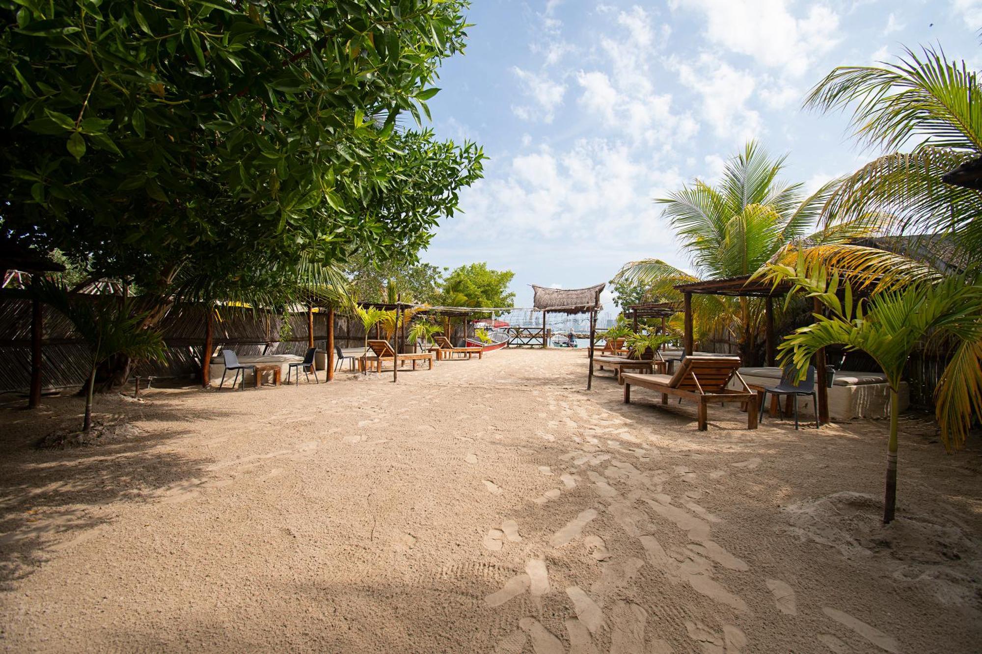 טיירה בומבה Amalife Beach Club & Hotel מראה חיצוני תמונה
