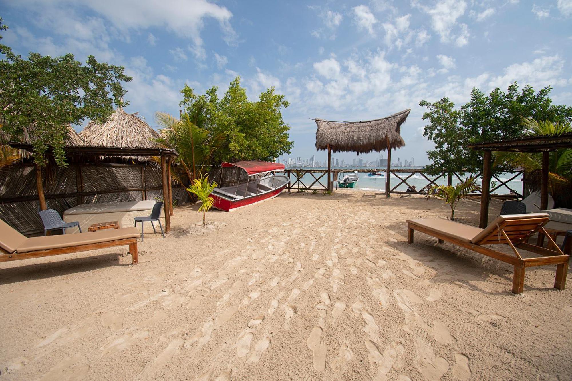 טיירה בומבה Amalife Beach Club & Hotel מראה חיצוני תמונה